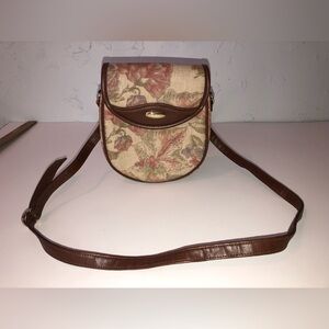VTG Floral Tapestry Crossbody Earthy tone leather trim Cottagecore Grandmacore